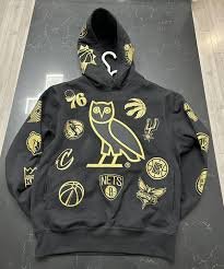 The Evolution and Popularity of the OVO Hoodie A Fashion Icon